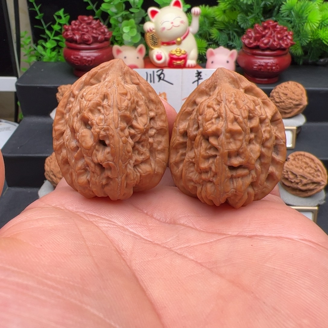 把件文玩核桃纯野生太行赤龙鸡心，尺寸36