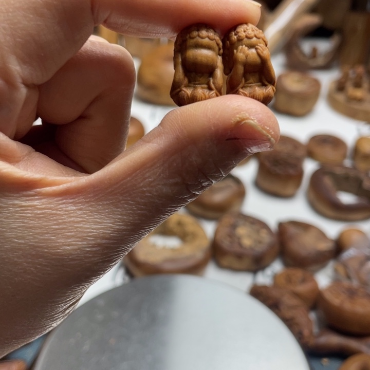 用***7檀香木原汁原味老山檀香