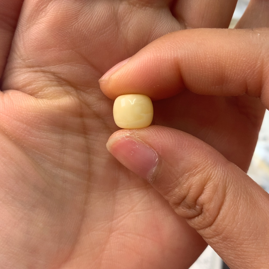 小***包琥珀未镶嵌裸石蜜蜡