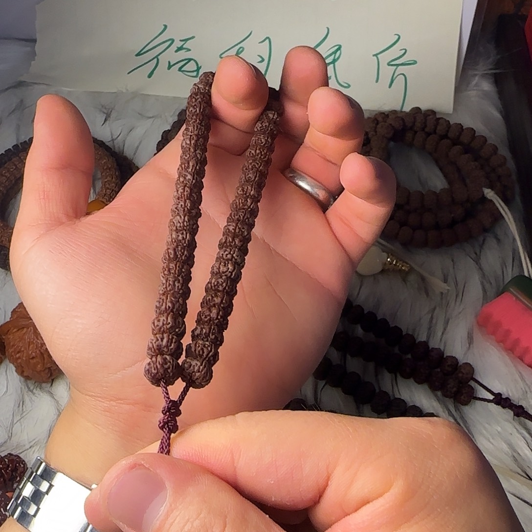 啦***啦大叶紫檀（黑酸枝木类）小金刚9.0