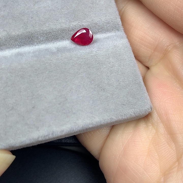 红宝石裸石1.03ct缅甸鸽血红红宝石