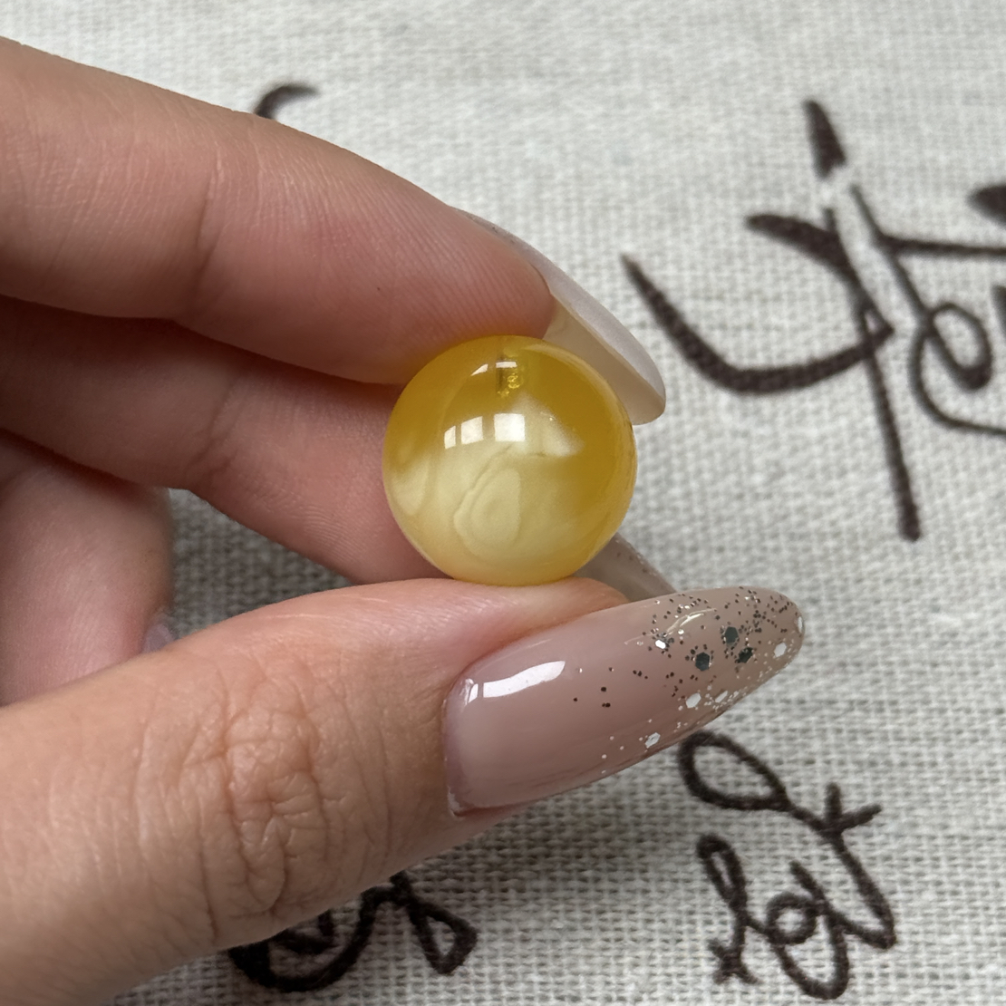 15.7mm 小刘珠宝天然原矿琥珀蜜蜡圆珠
