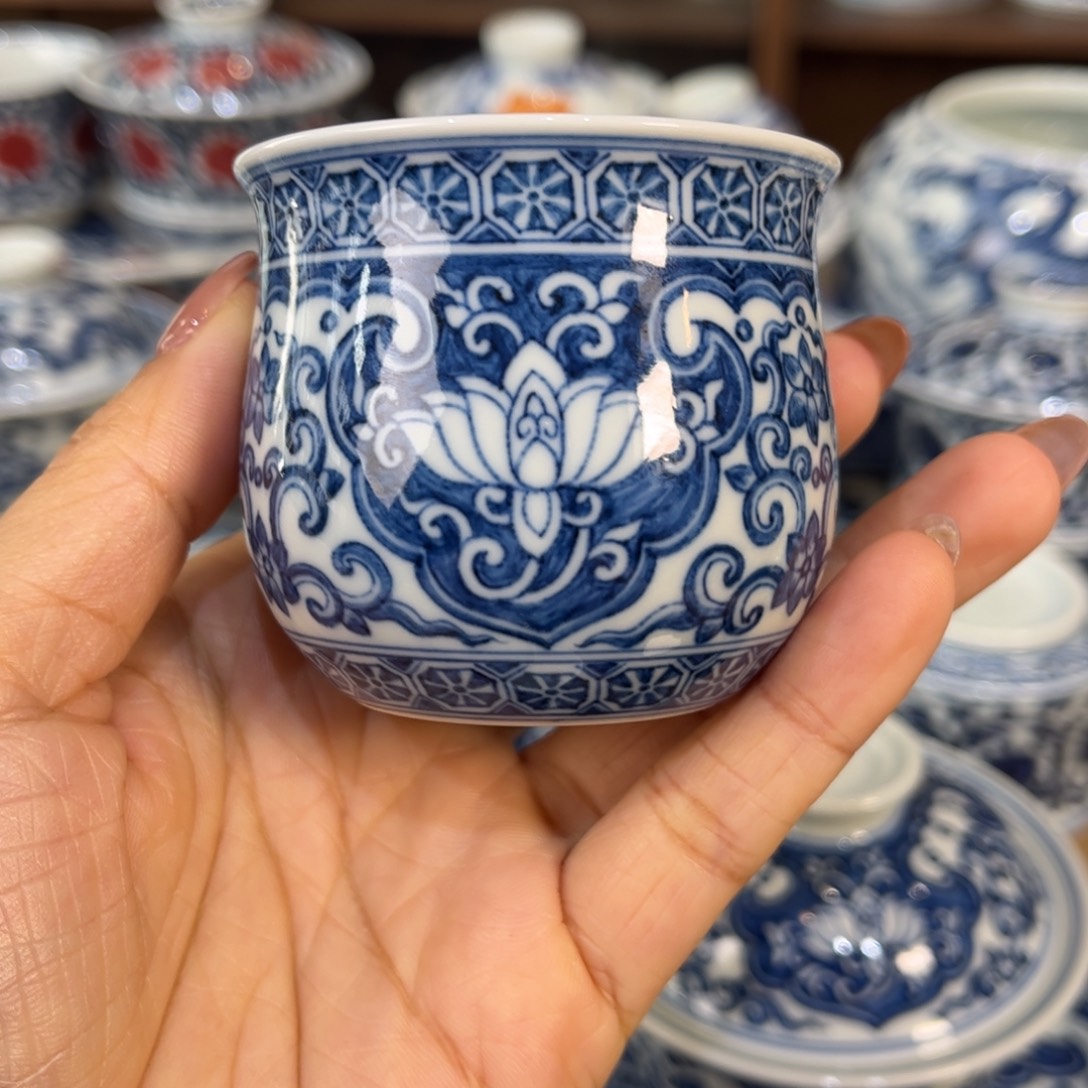 杯杯………………………………………………