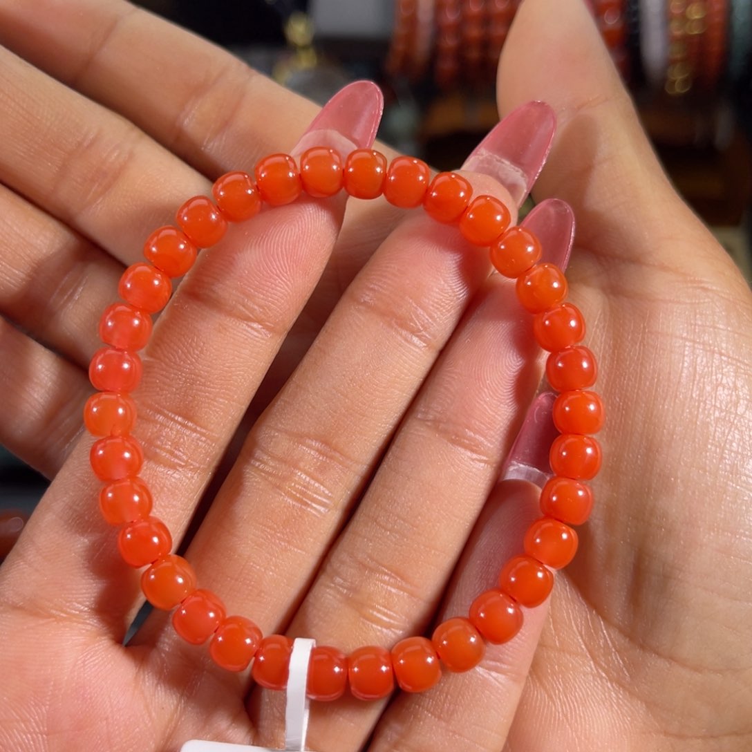 南红玛瑙滴水洞单圈6未镶嵌