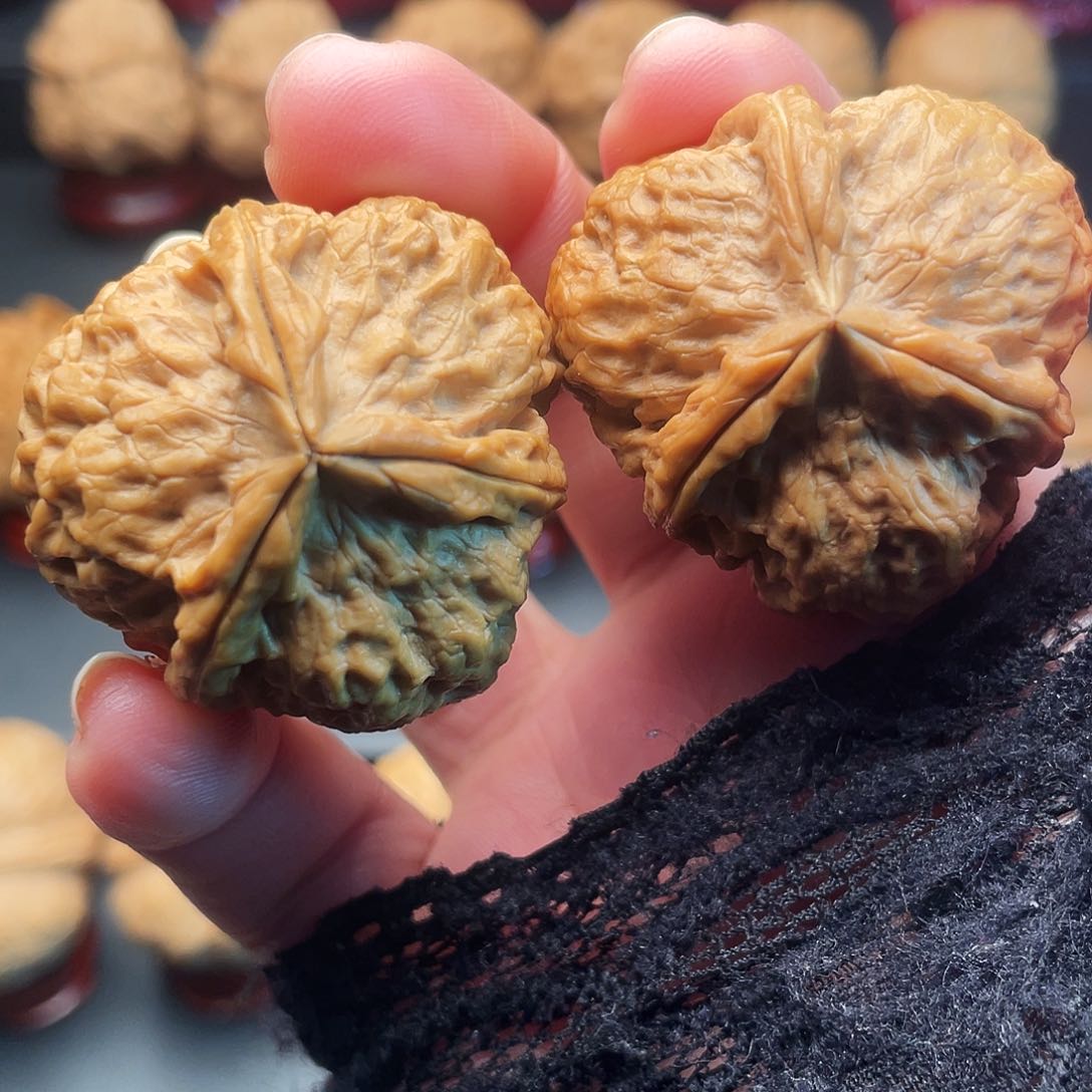 文玩核桃把件古玉三……