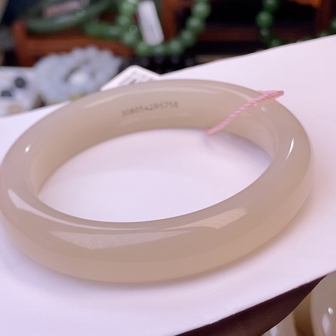 和田玉毕业级老矿料红粉手镯58未镶嵌