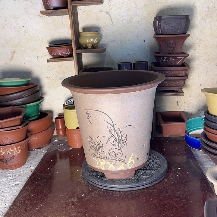 紫砂花盆，手工制作