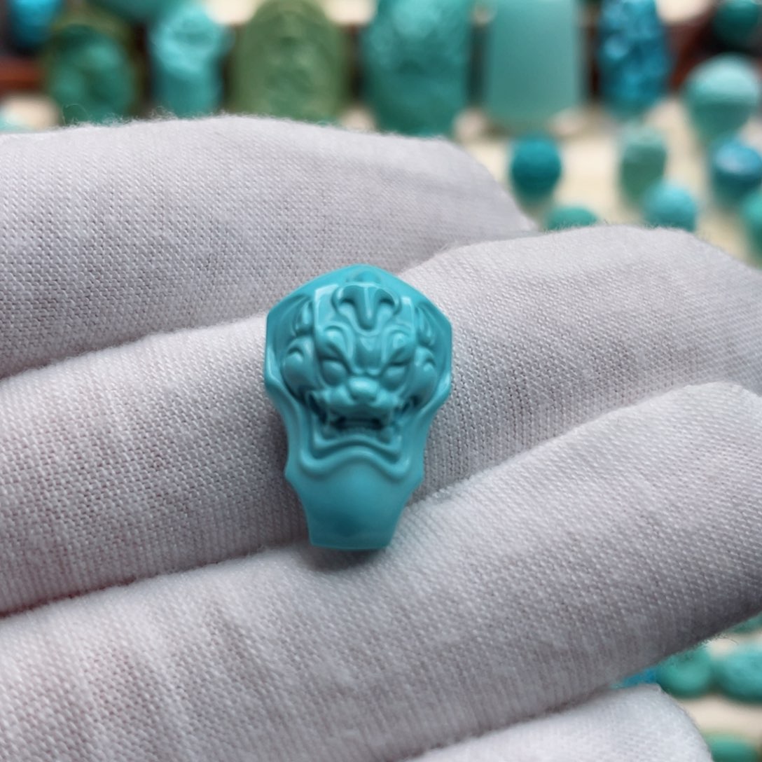 未镶嵌绿松石珠宝奇石