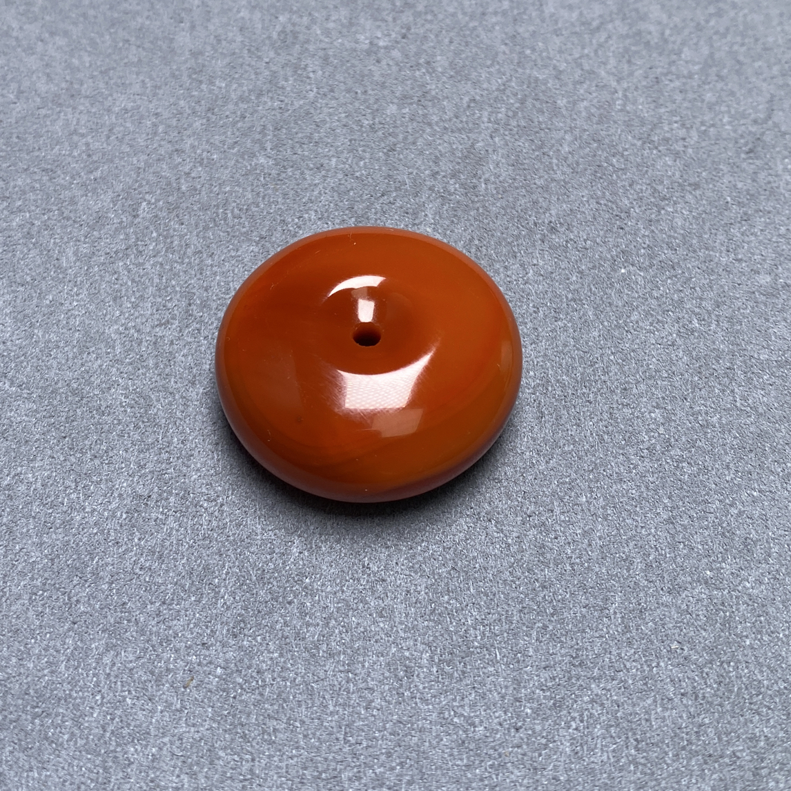 瓦西南红肉质细腻器型饱满火焰纹平安扣吊坠26.5mm