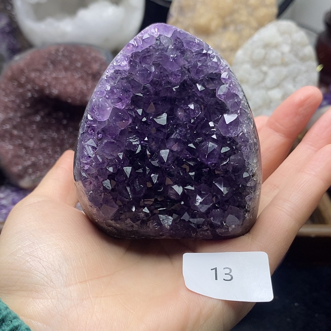 未镶嵌发晶大型摆件（非配饰）