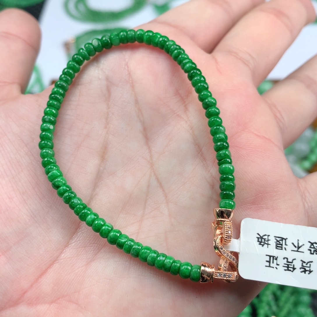 翡翠手链未镶嵌翡翠