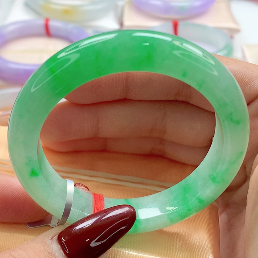 【闪购商品】翡翠手镯未镶嵌师妹浓阳正绿性价比