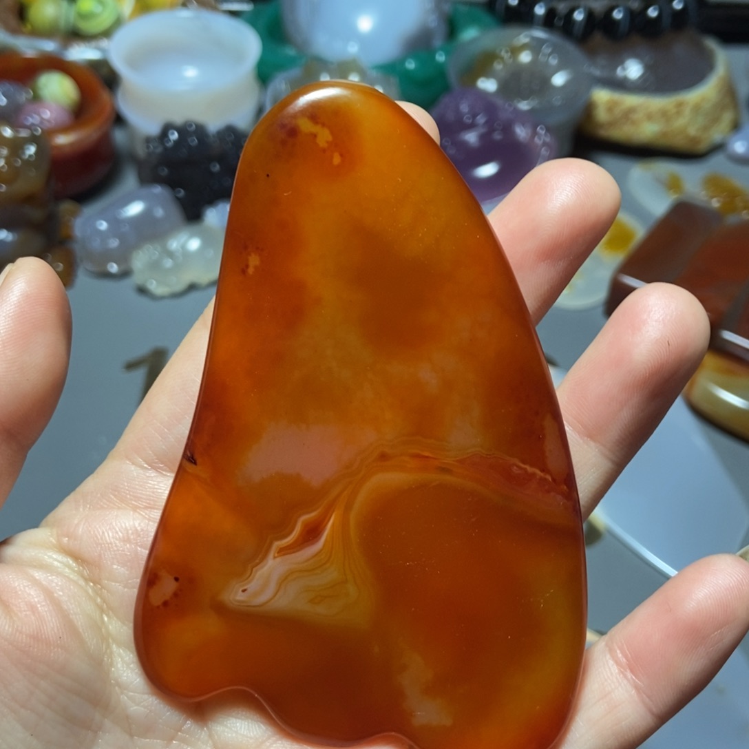 玛瑙/玉髓一未镶嵌阿*?