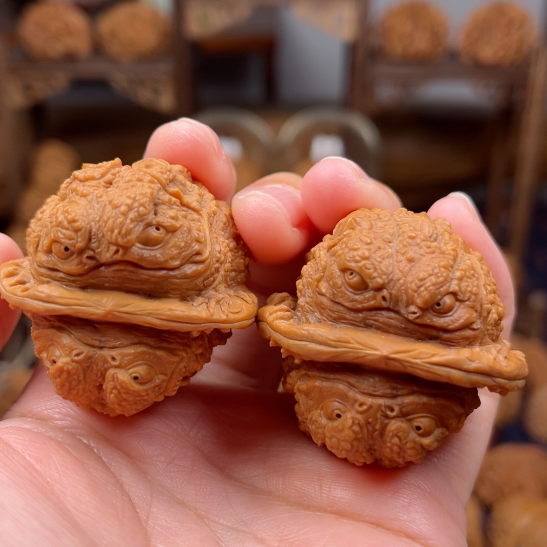 核桃把件呱呱来财