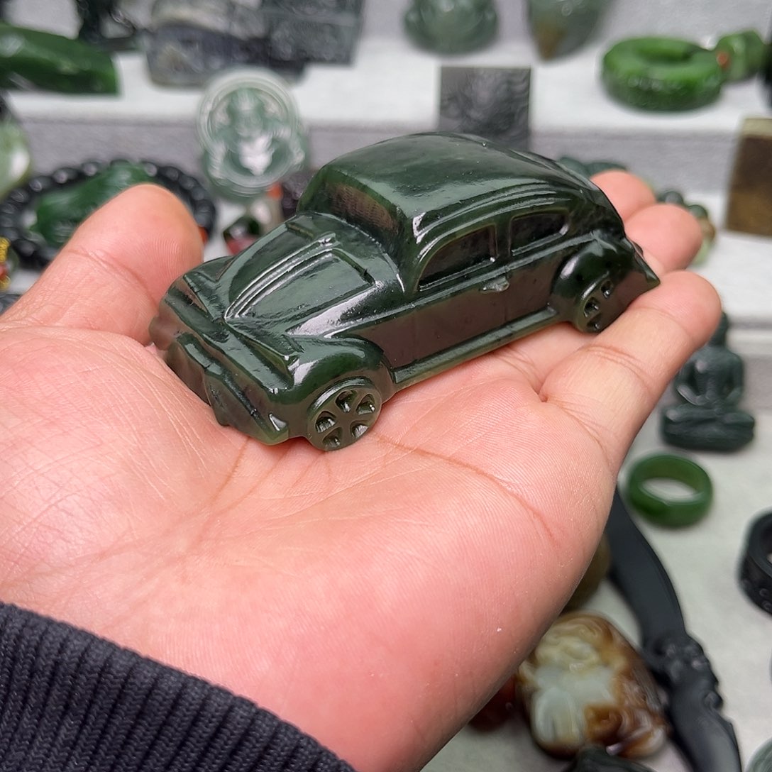 和田玉颈饰未镶嵌?****?