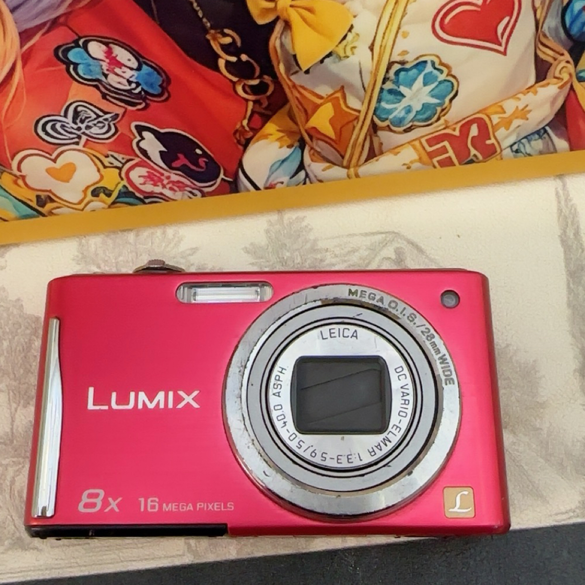 9新 Panasonic/松下 松下fh25，8倍变焦1600万像素配件齐全