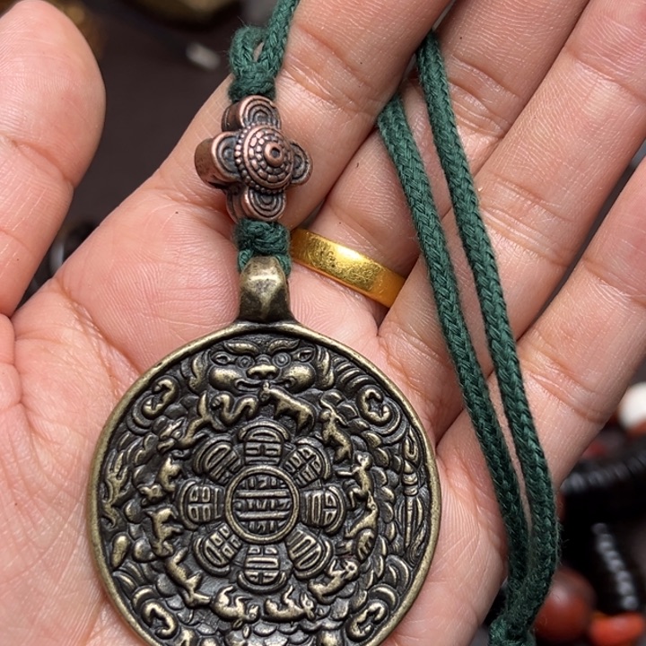 铜星月菩提吊坠项链