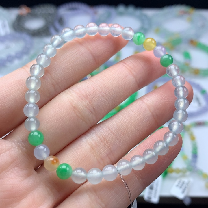 翡翠未镶嵌手镯卡