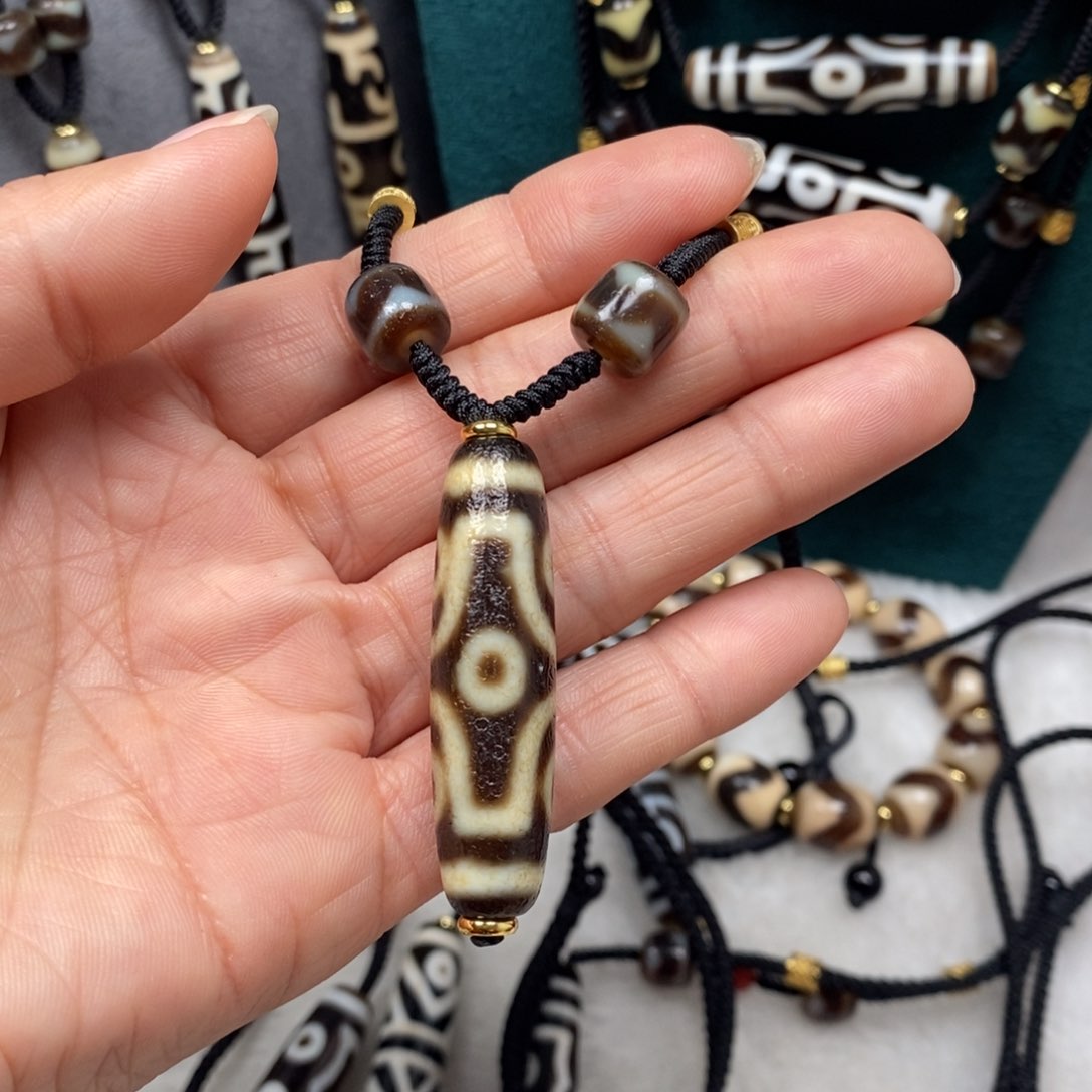 玛瑙/玉髓颈饰合金