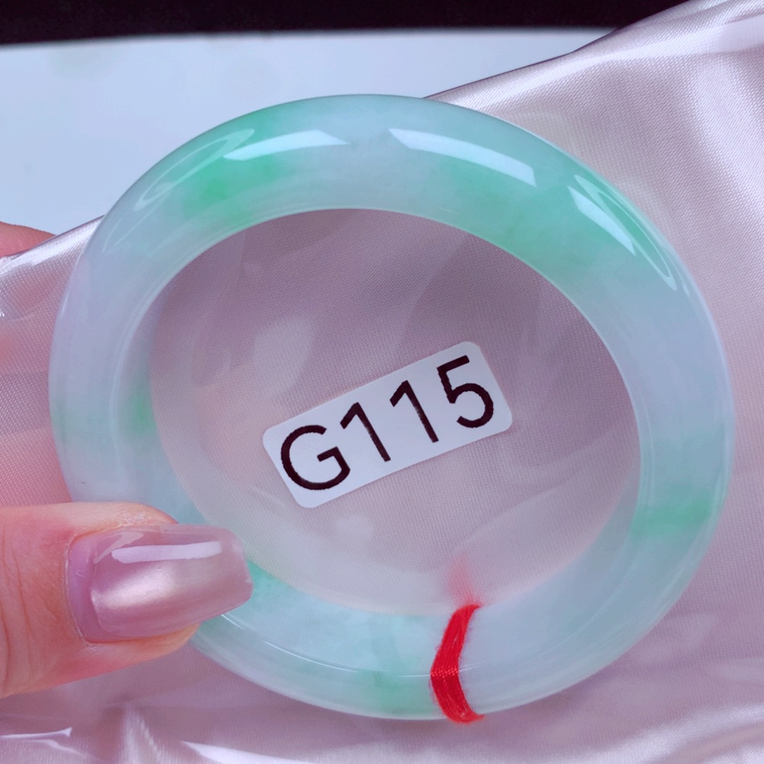 翡翠未镶嵌手镯手镯