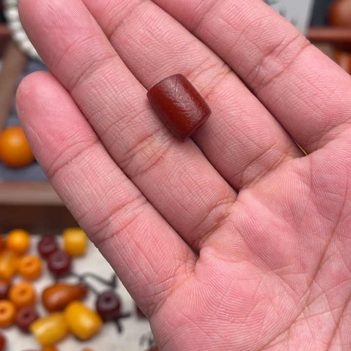 北***归琥珀未镶嵌裸石蜜蜡马蹄