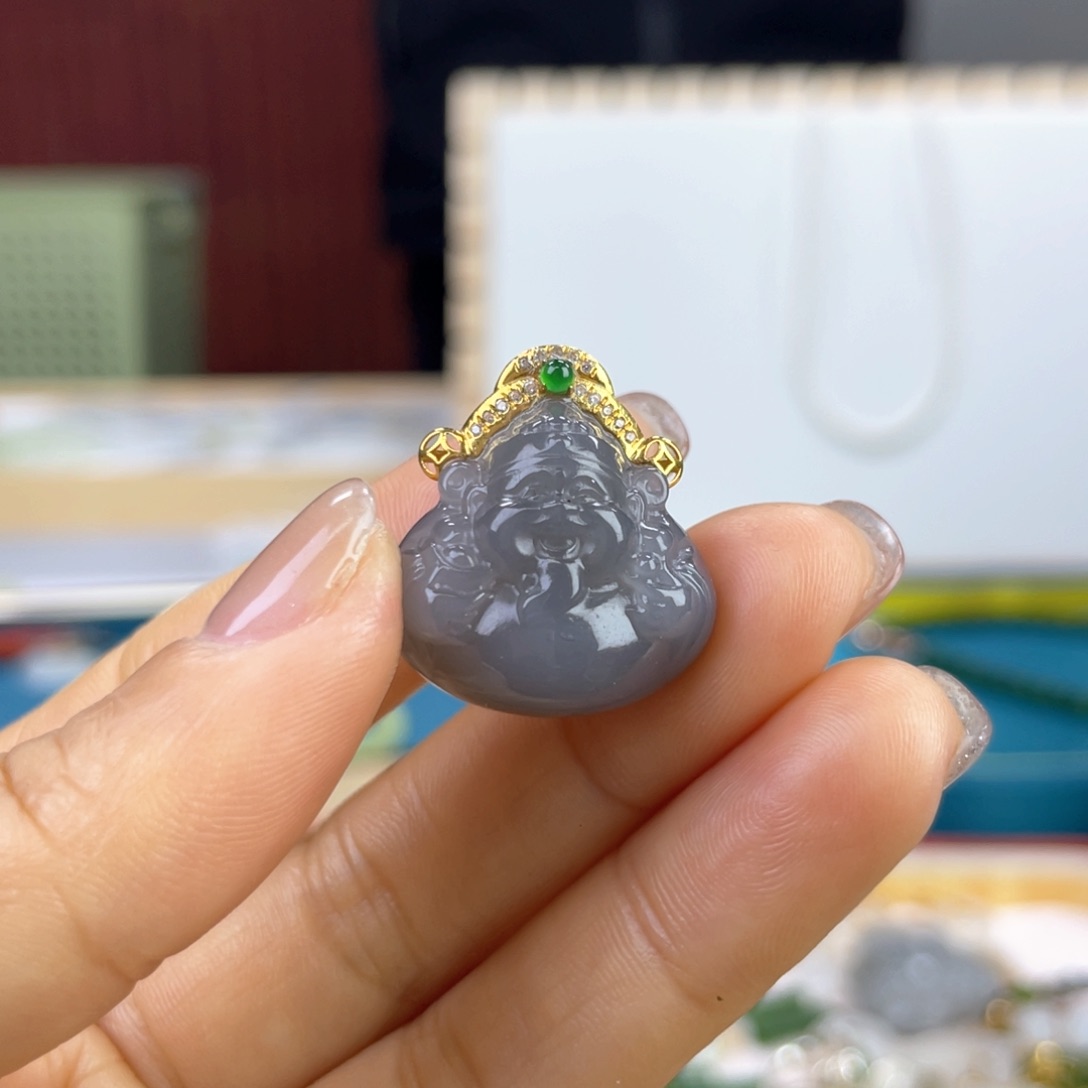 和田玉颈饰18K金镶嵌