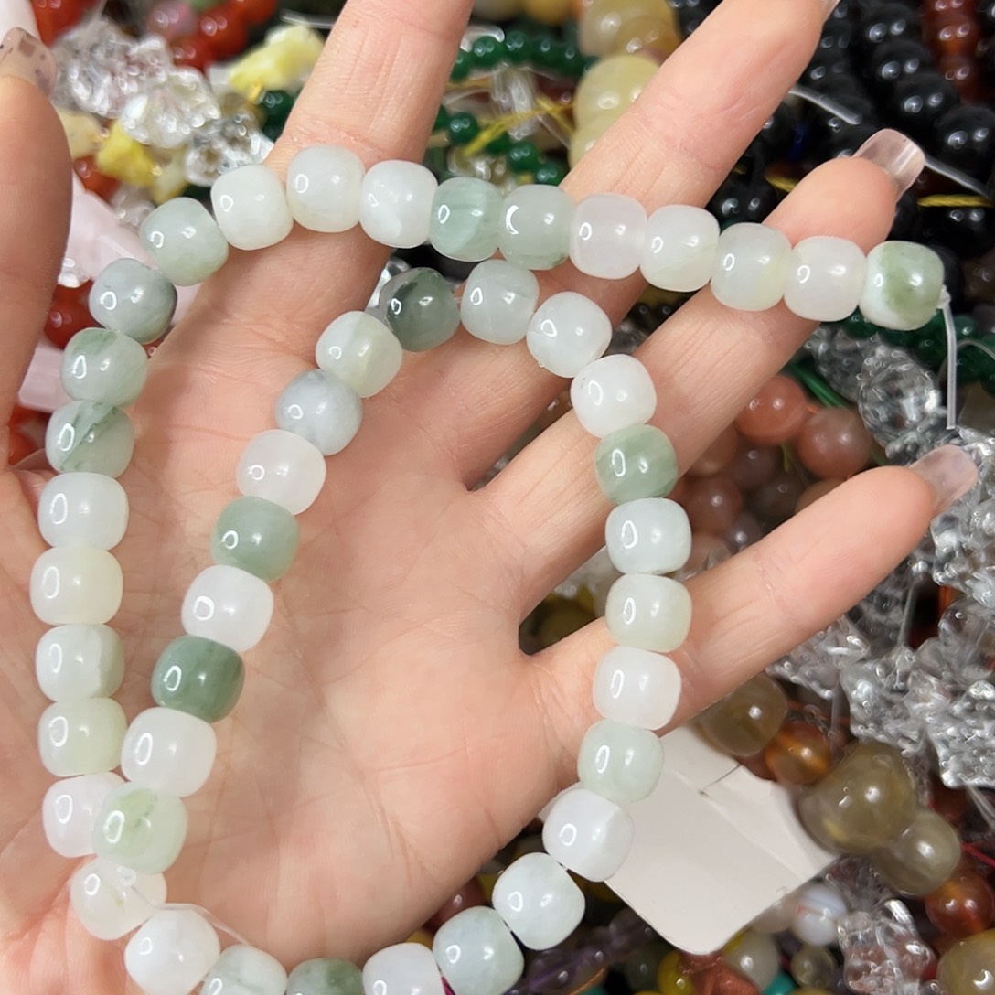 玛瑙/玉髓未镶嵌珠宝半成品，卡10天山翠老型珠一条