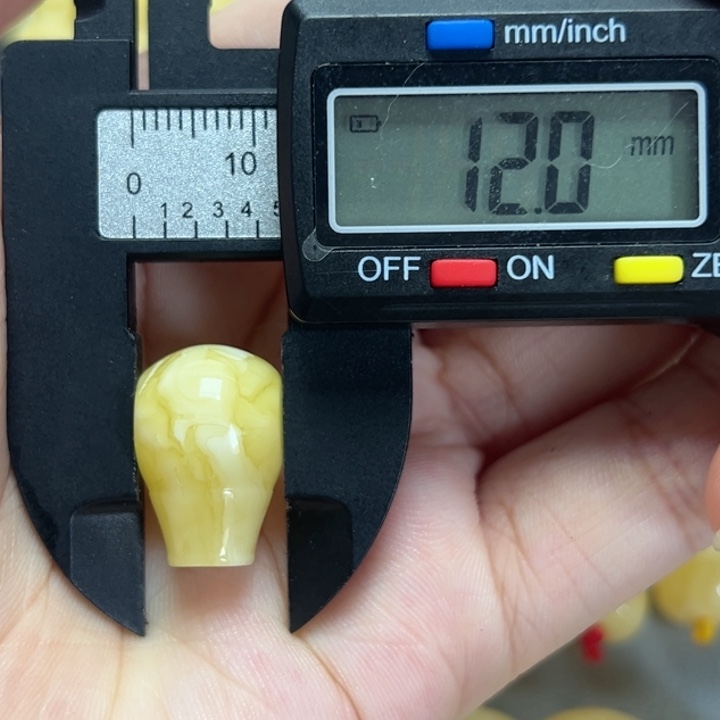 琥珀未镶嵌裸石三通