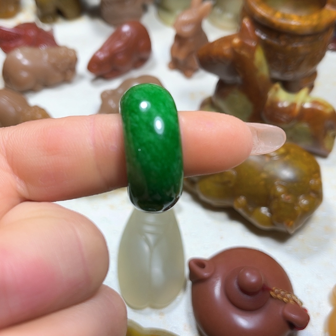 白玉菩提吊坠白玉菩提吊坠