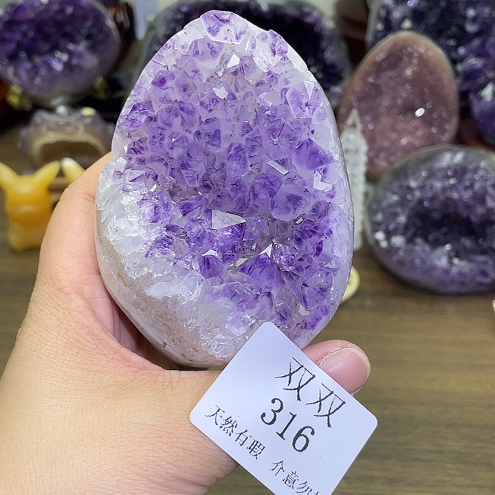 未镶嵌水晶大型摆件（非配饰）