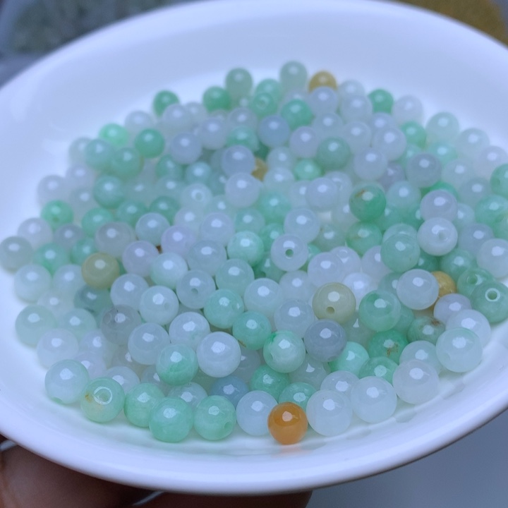 翡翠散珠卡5.4冰三彩33个