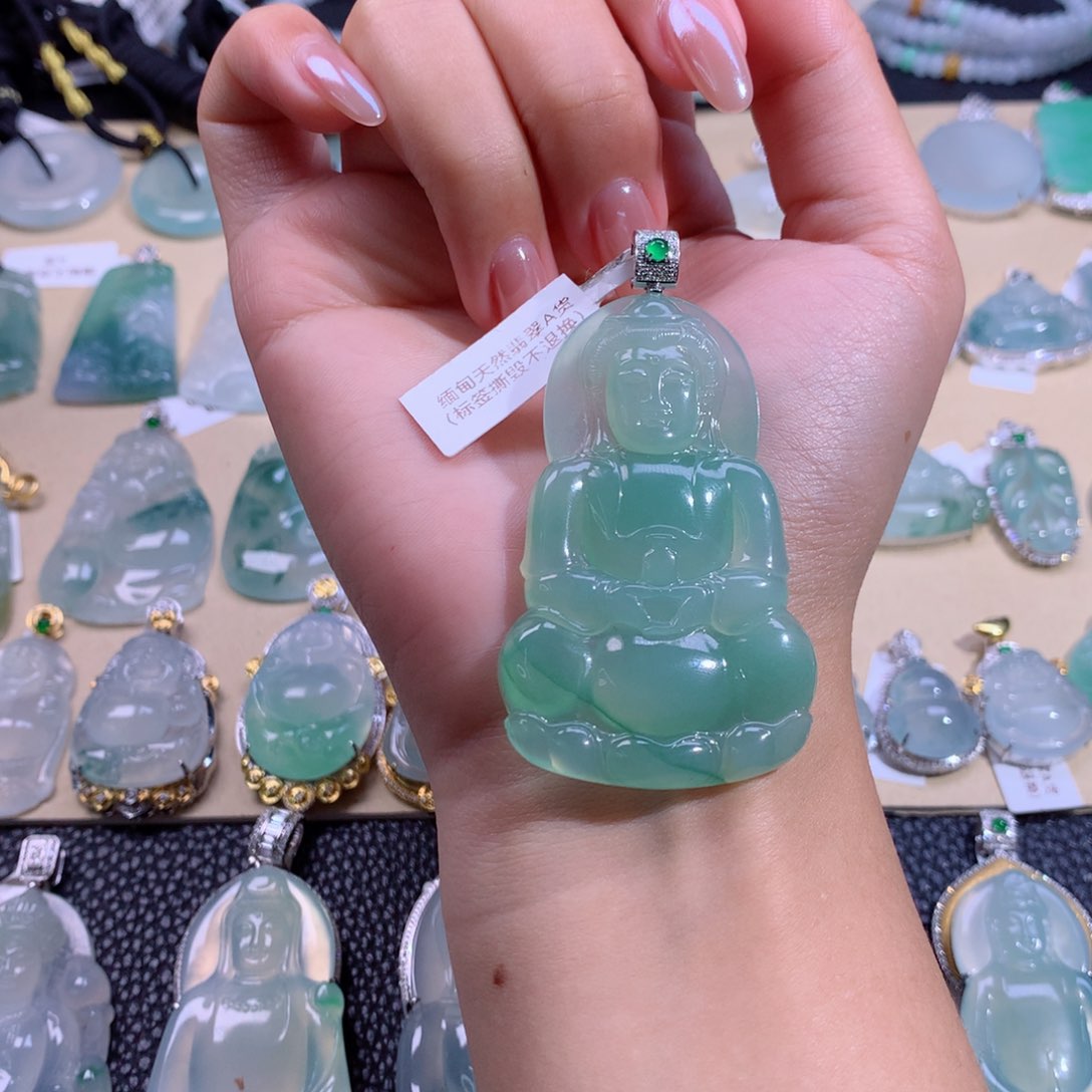 翡翠吊坠(不含链)18K金镶嵌