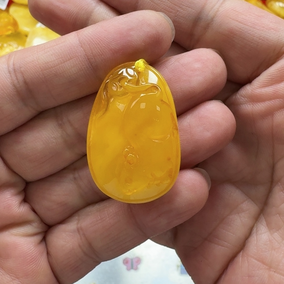 琥珀未镶嵌珠宝奇石164