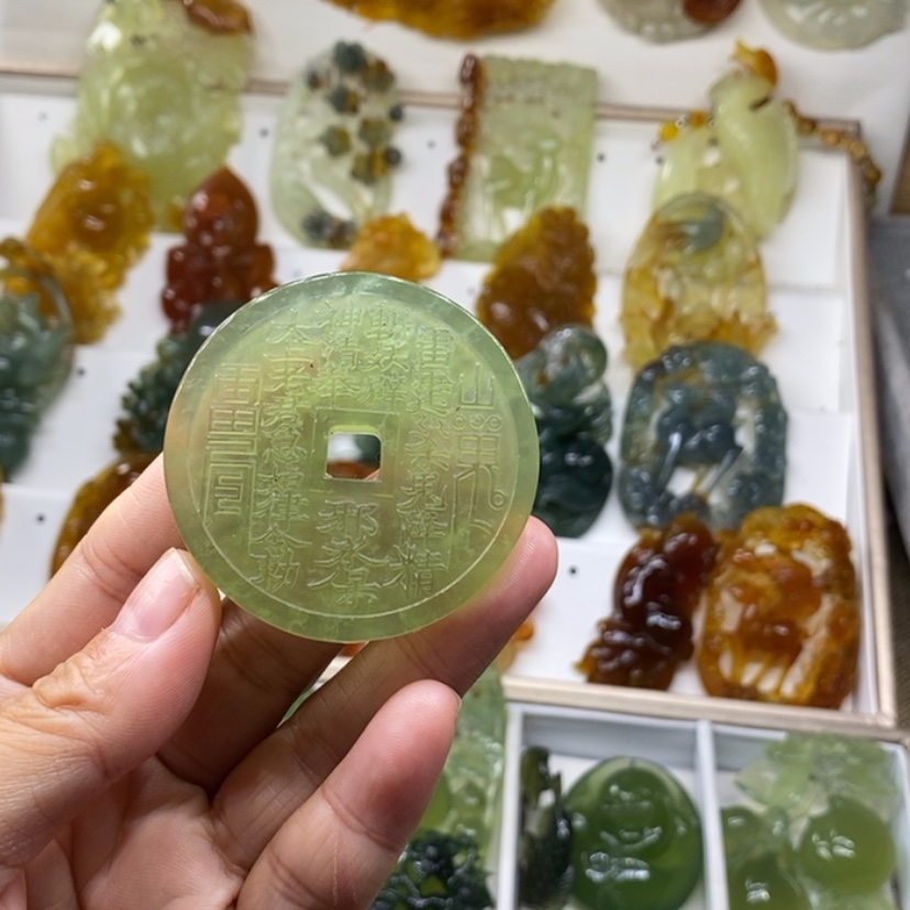 【闪购商品】未镶嵌蛇纹石玉颈饰