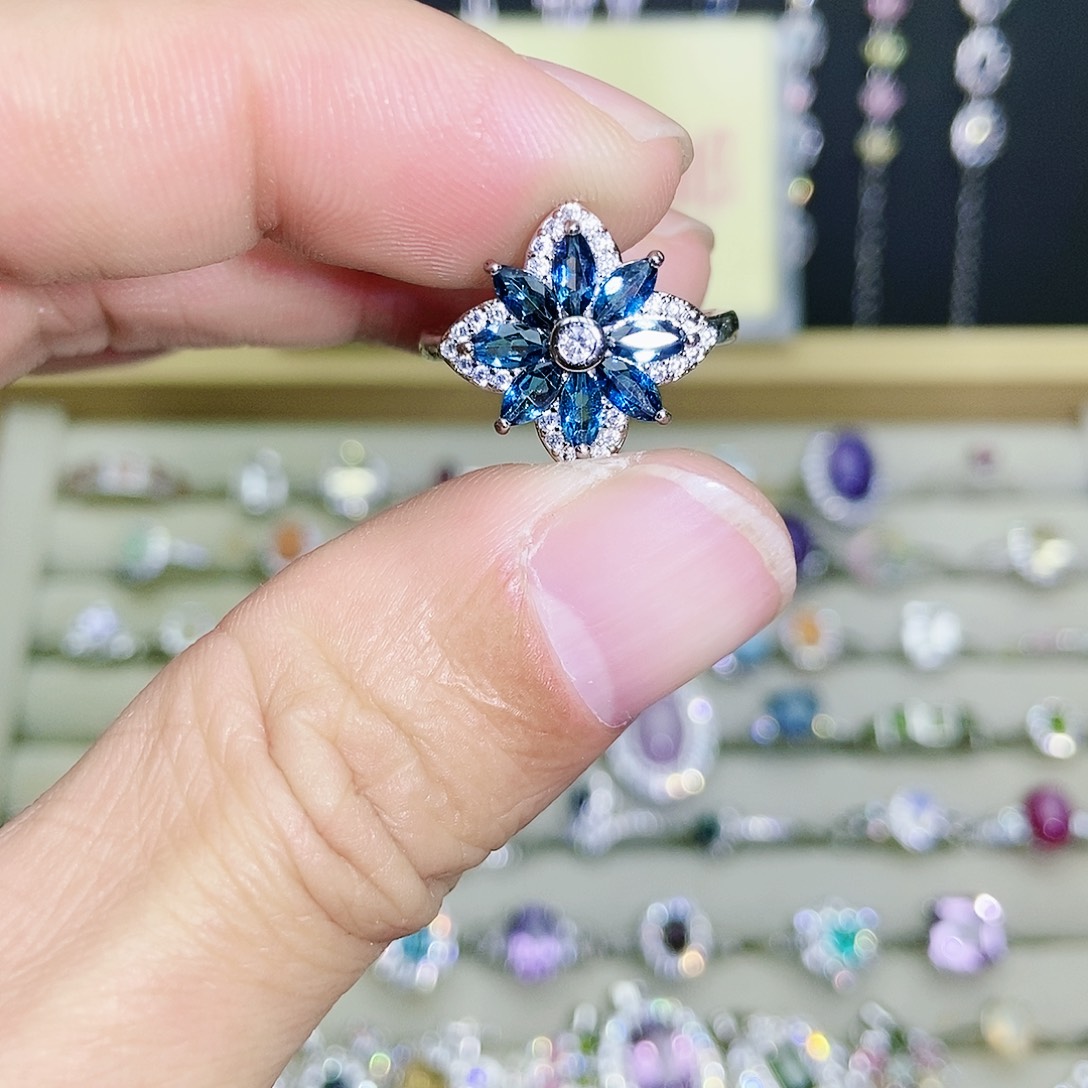 【闪购商品】未镶嵌戒指托帕石