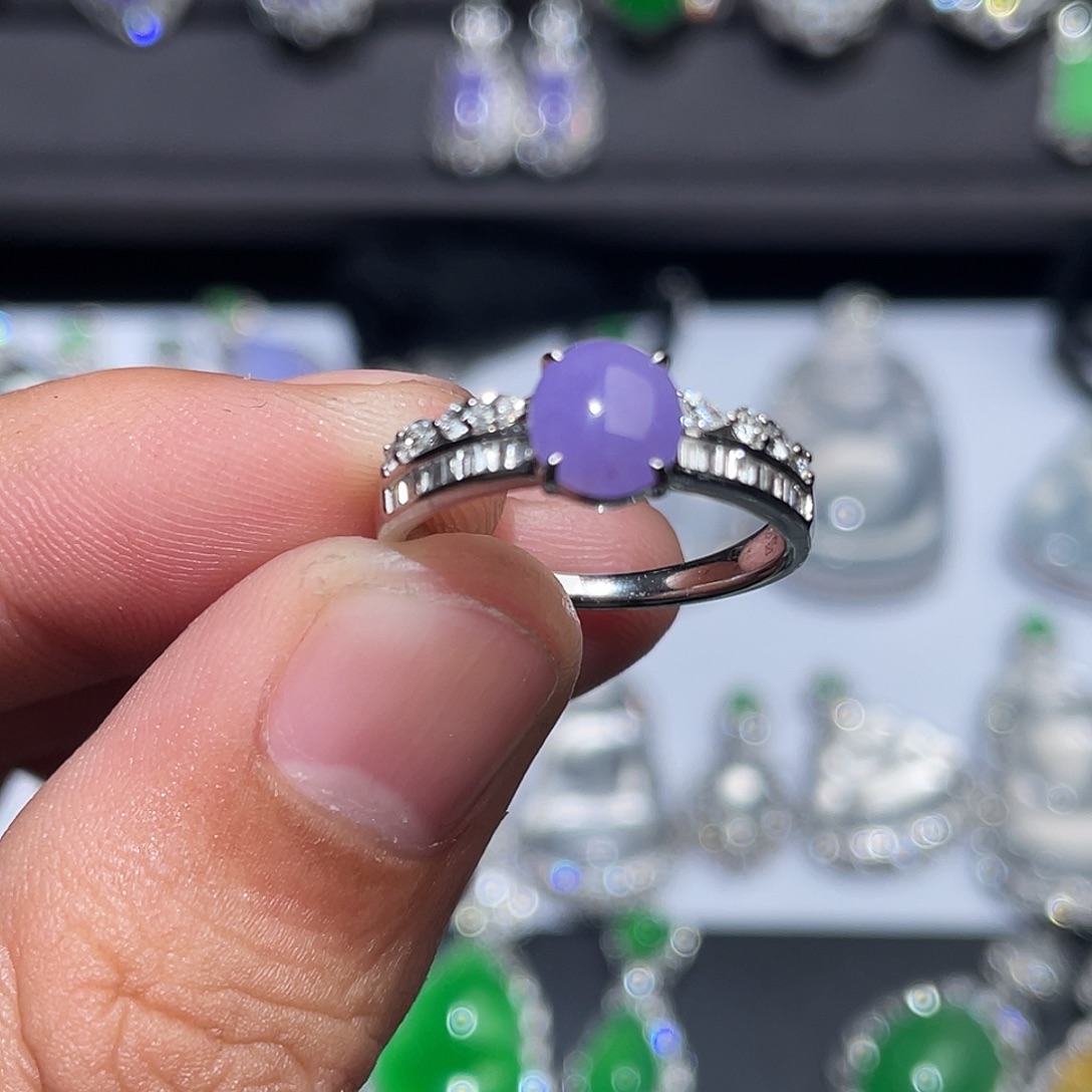 开***心翡翠18K金镶嵌颈饰