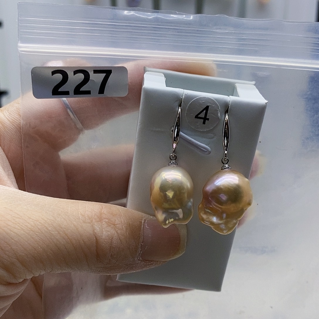 颈饰合金淡水珍珠