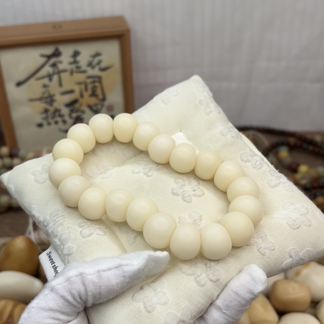 吊坠菩提根/象牙果18干磨落地果纯白胖墩肠默认瑕