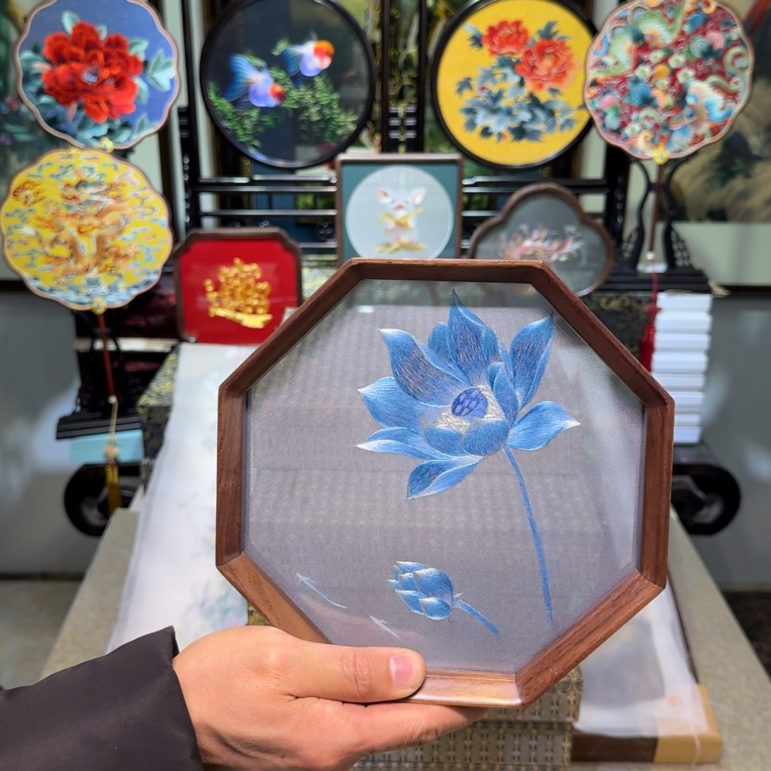 刺绣刺绣工艺精湛