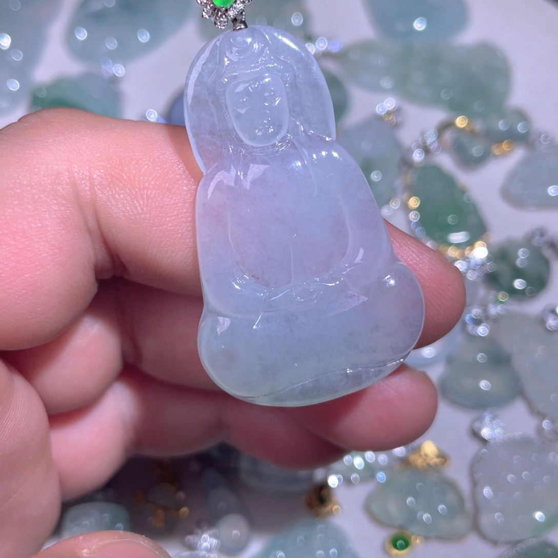 翡翠18K金镶嵌颈饰翡翠