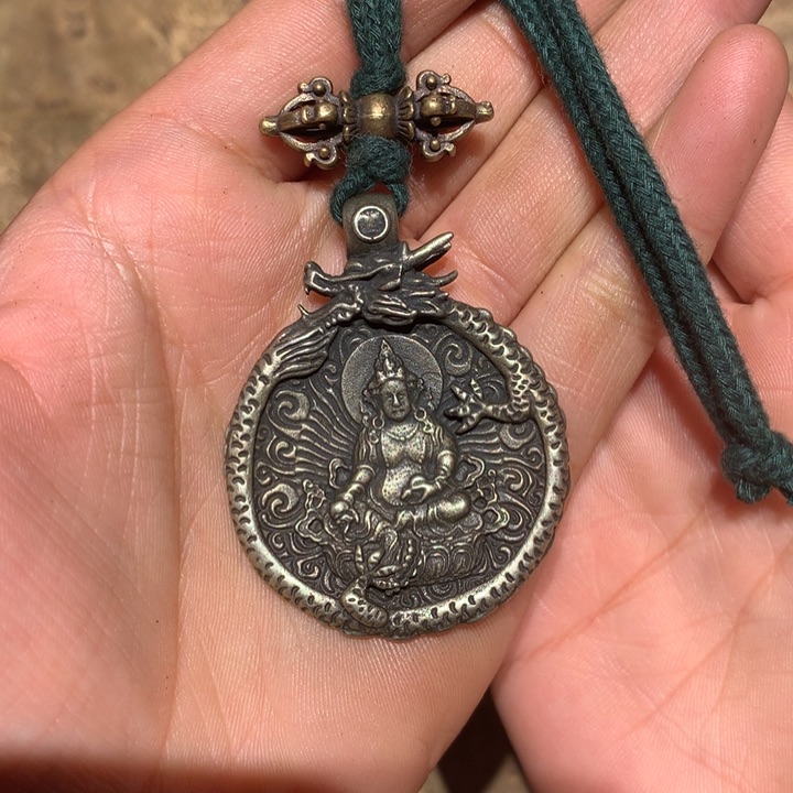 琉璃颈饰喜欢的朋友