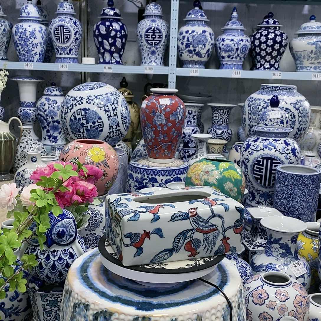 【闪购商品】摆件纸巾盒瓷器摆件………………………………