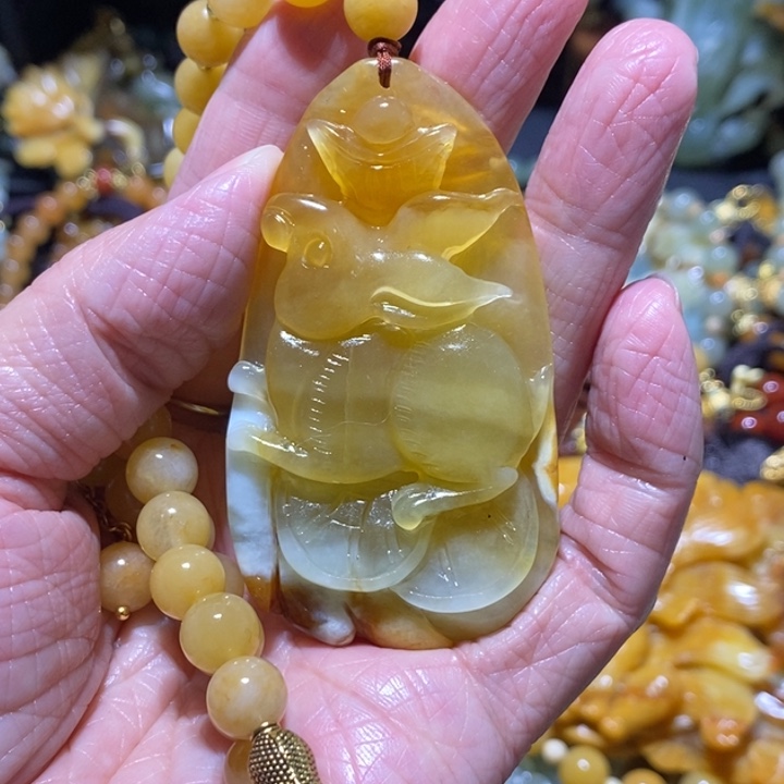 岫玉岫玉吊坠合金