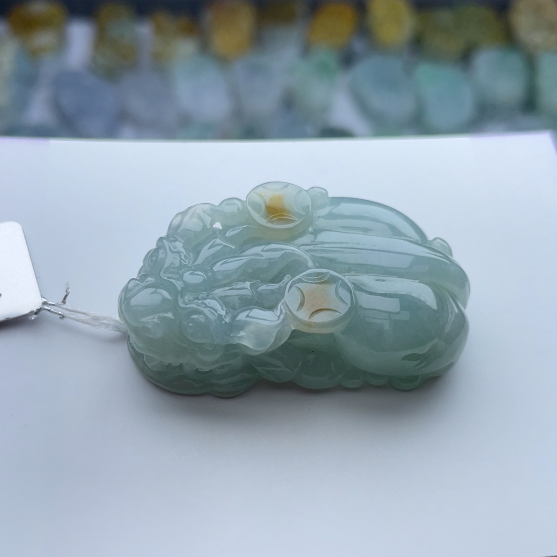 翡翠颈饰未镶嵌貔貅