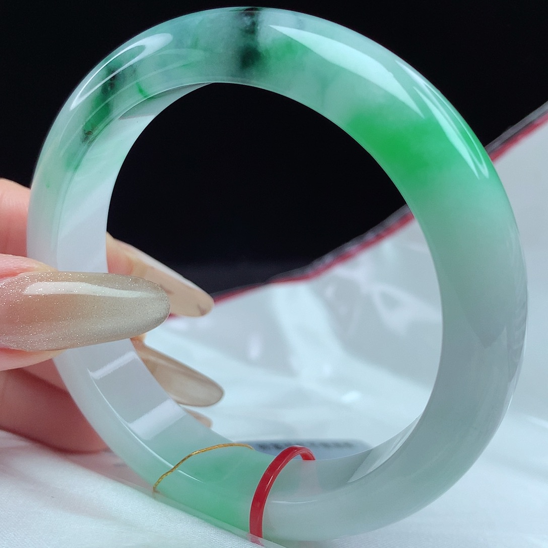 翡翠手镯未镶嵌55圈2769