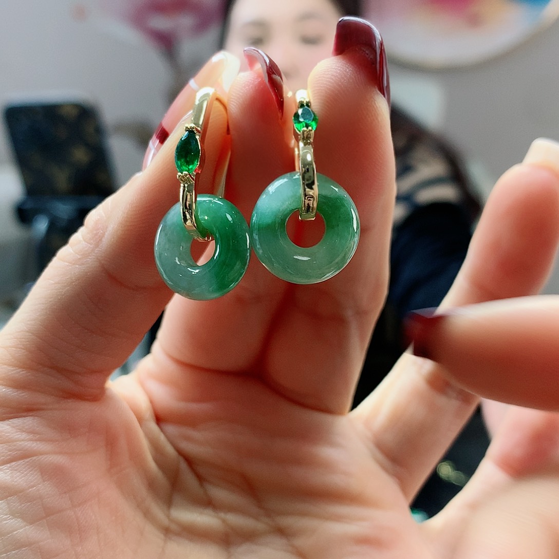 【闪购商品】翡翠耳饰未镶嵌，