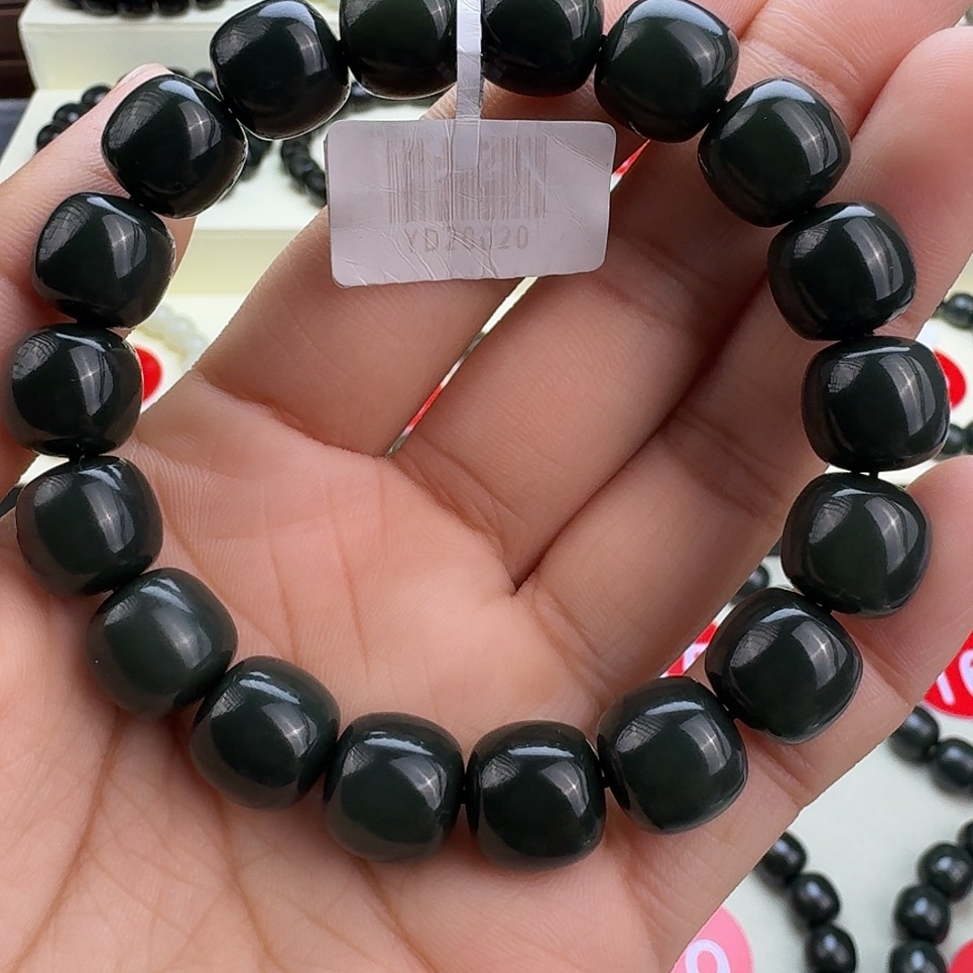 和田玉未镶嵌手串