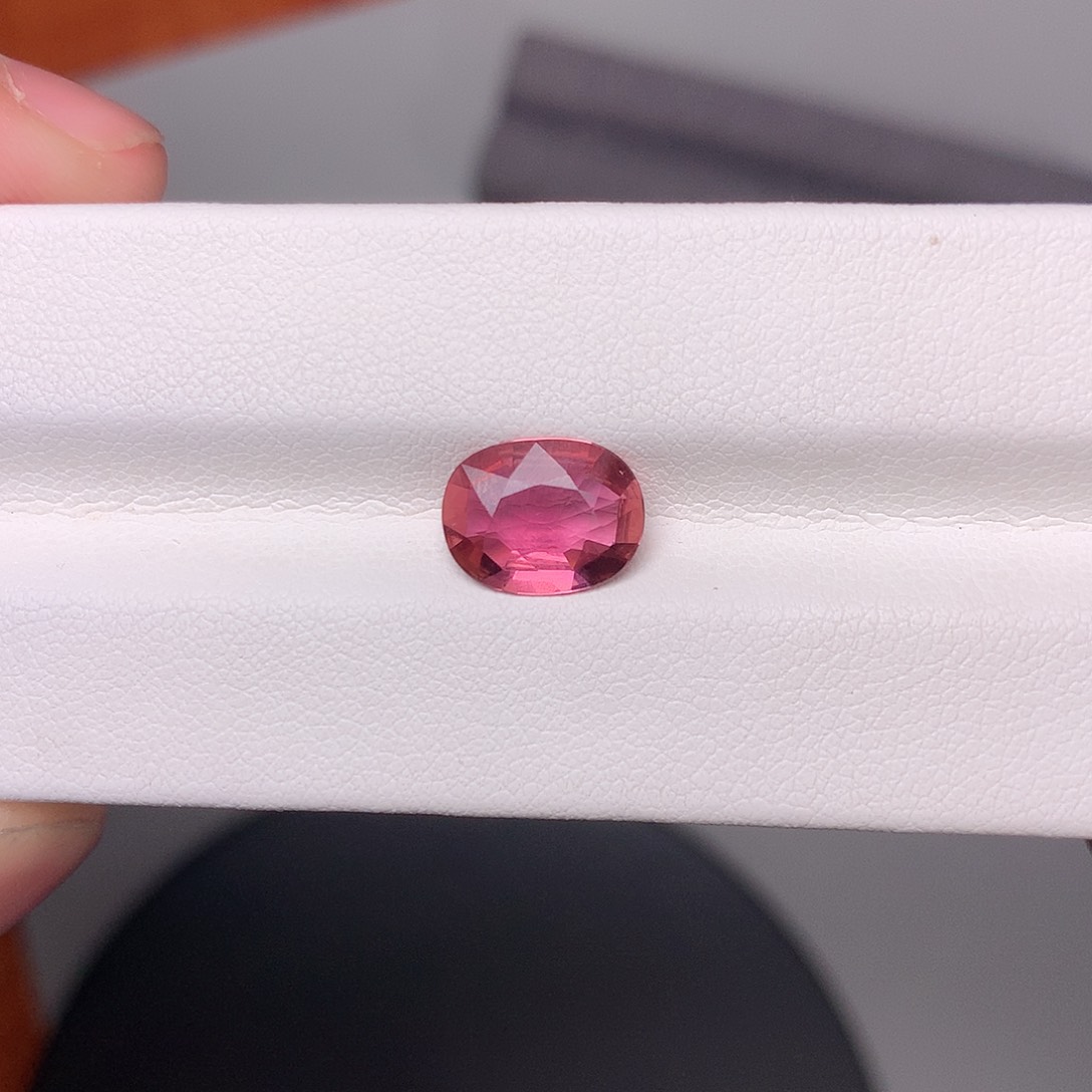 碧玺珠宝奇石未镶嵌糖果碧玺2.19克拉未镶嵌