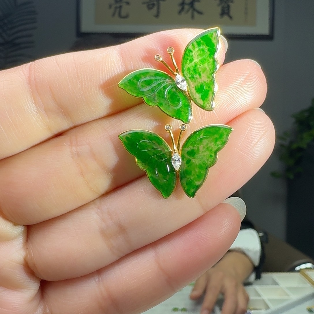 翡翠18K金镶嵌耳饰天然