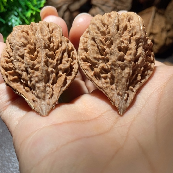 把件文玩核桃东北楸子小雪30